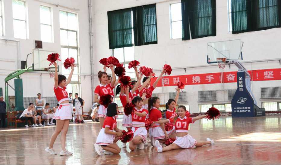 十连胜！中国女排3-0横扫塞尔维亚卫冕世界杯冠军！--体育--人民网
